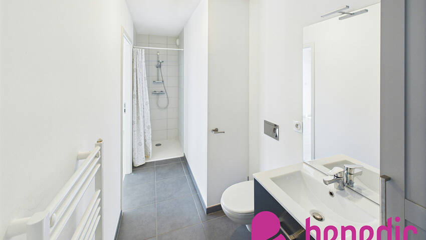 31052846o - Attribut alt par défaut.