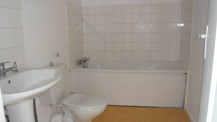 4253807b - Attribut alt par défaut.