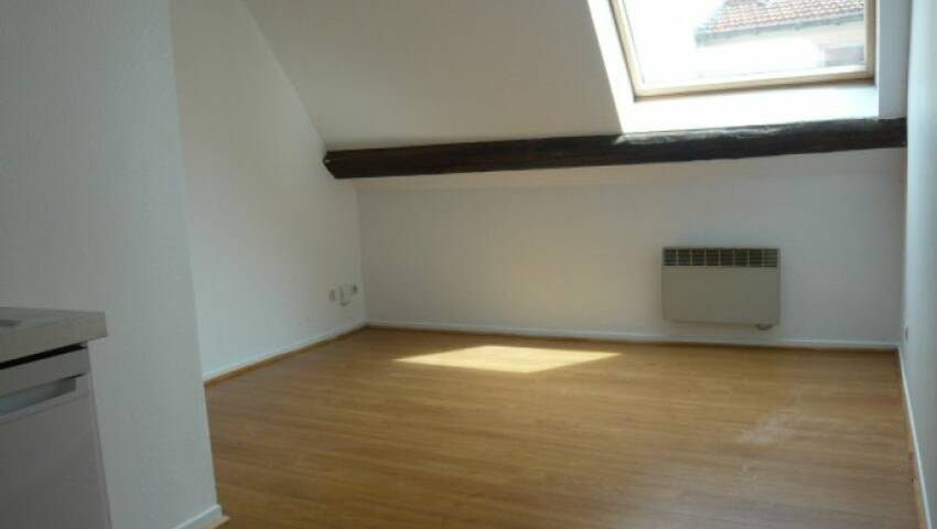 4253807f - Attribut alt par défaut.