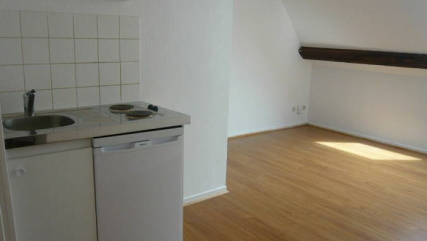 4253807g - Attribut alt par défaut.