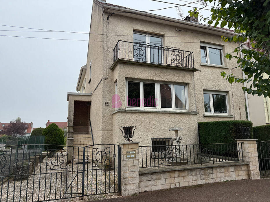 61636340b - Attribut alt par défaut.