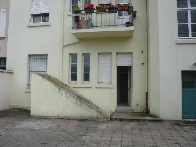 4253011f - Attribut alt par défaut.