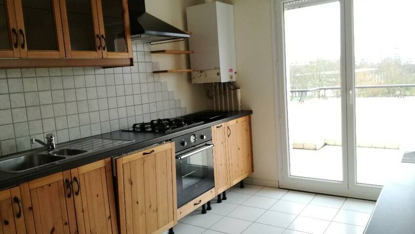 7363780b - Attribut alt par défaut.