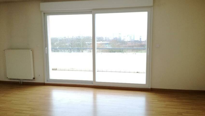 7363780d - Attribut alt par défaut.