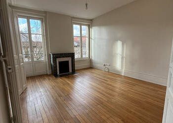 27281301a - Attribut alt par défaut.