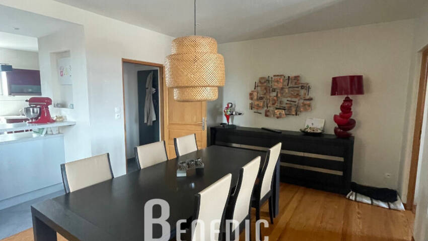 37932918d - Attribut alt par défaut.