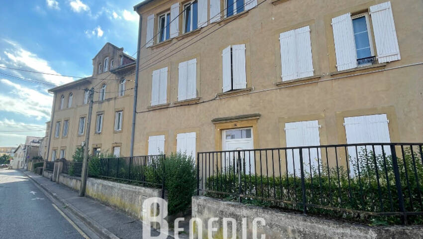 37932918r - Attribut alt par défaut.