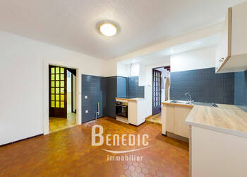 39690265b - Attribut alt par défaut.