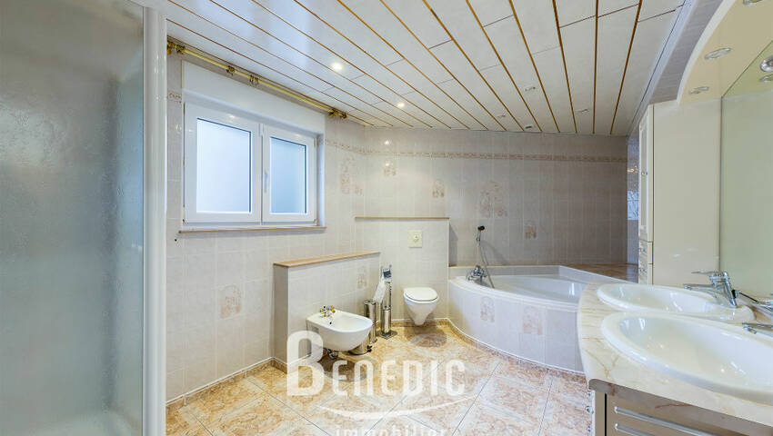 39690265f - Attribut alt par défaut.