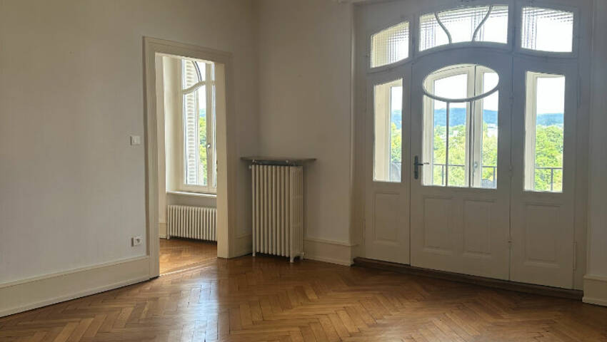 18305369b - Attribut alt par défaut.