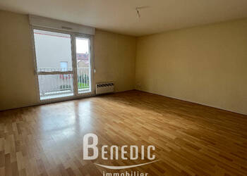 4253695a - Attribut alt par défaut.