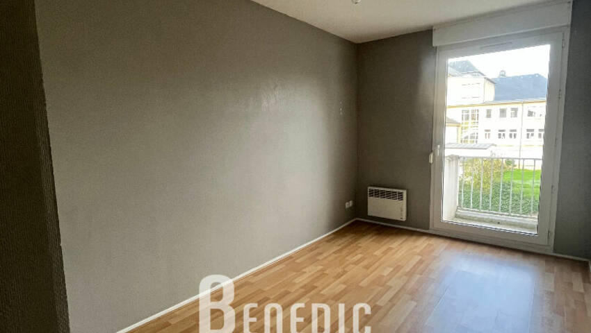 4253695f - Attribut alt par défaut.