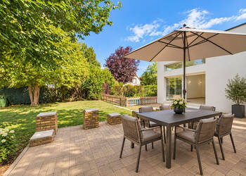 39844927b - Attribut alt par défaut.
