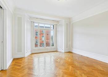 4255332a - Attribut alt par défaut.