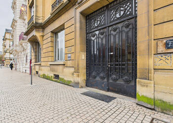 4255332c - Attribut alt par défaut.