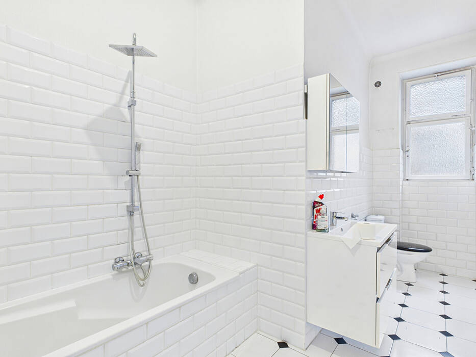 4255332r - Attribut alt par défaut.