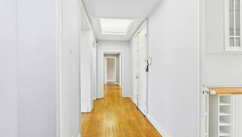 4255332a - Attribut alt par défaut.