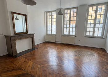 4255443a - Attribut alt par défaut.