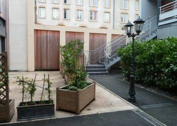 7580757b - Attribut alt par défaut.