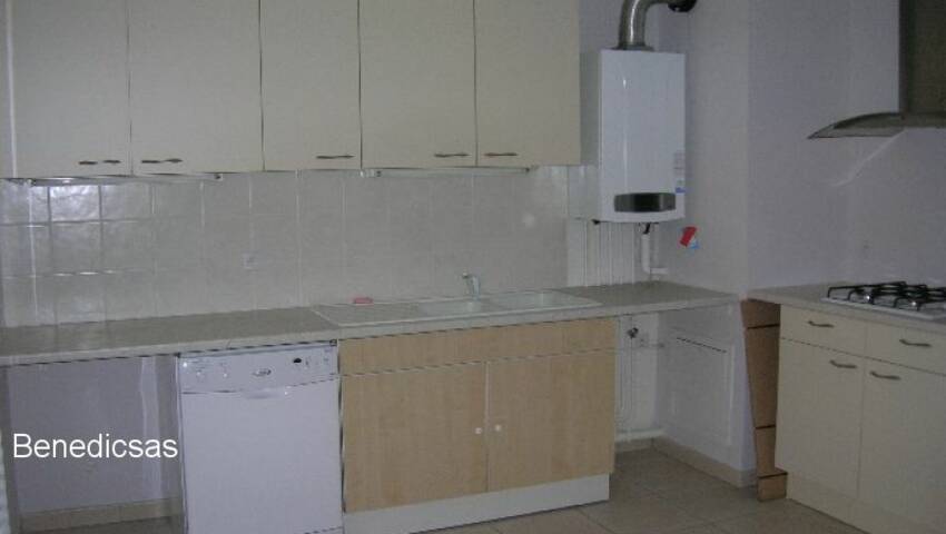 4247279c - Attribut alt par défaut.