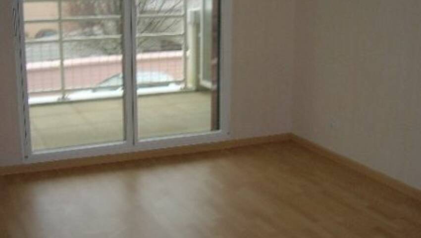 4247279j - Attribut alt par défaut.