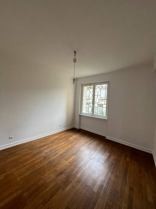 4255796e - Attribut alt par défaut.