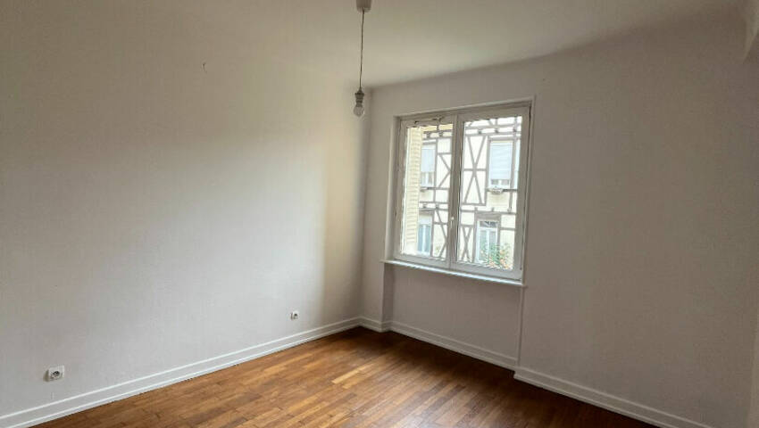 4255796e - Attribut alt par défaut.