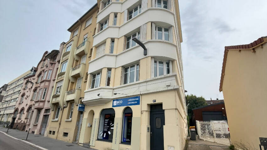 4255796j - Attribut alt par défaut.