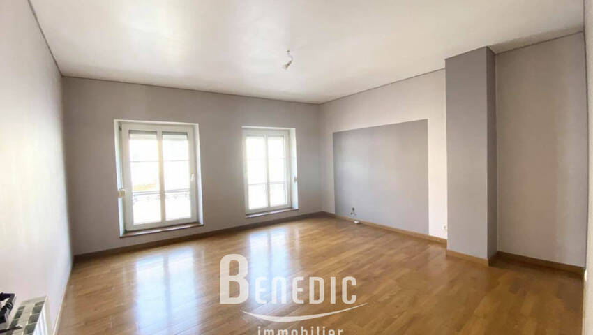 41089220f - Attribut alt par défaut.