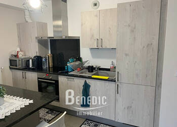 16042693b - Attribut alt par défaut.