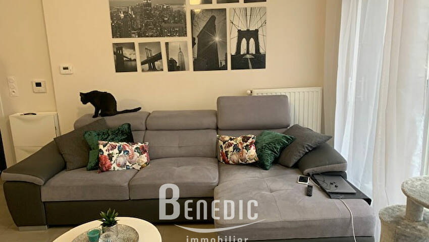 16042693d - Attribut alt par défaut.