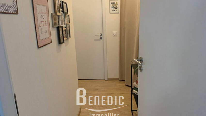 16042693e - Attribut alt par défaut.