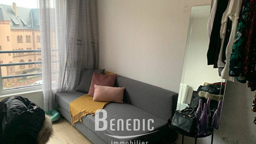 16042693g - Attribut alt par défaut.