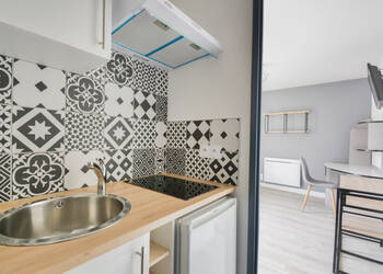 30963198a - Attribut alt par défaut.