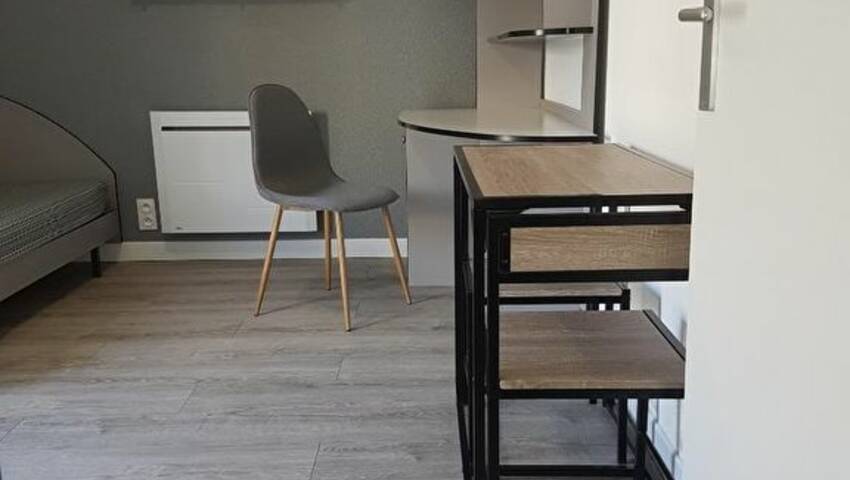 30963198d - Attribut alt par défaut.