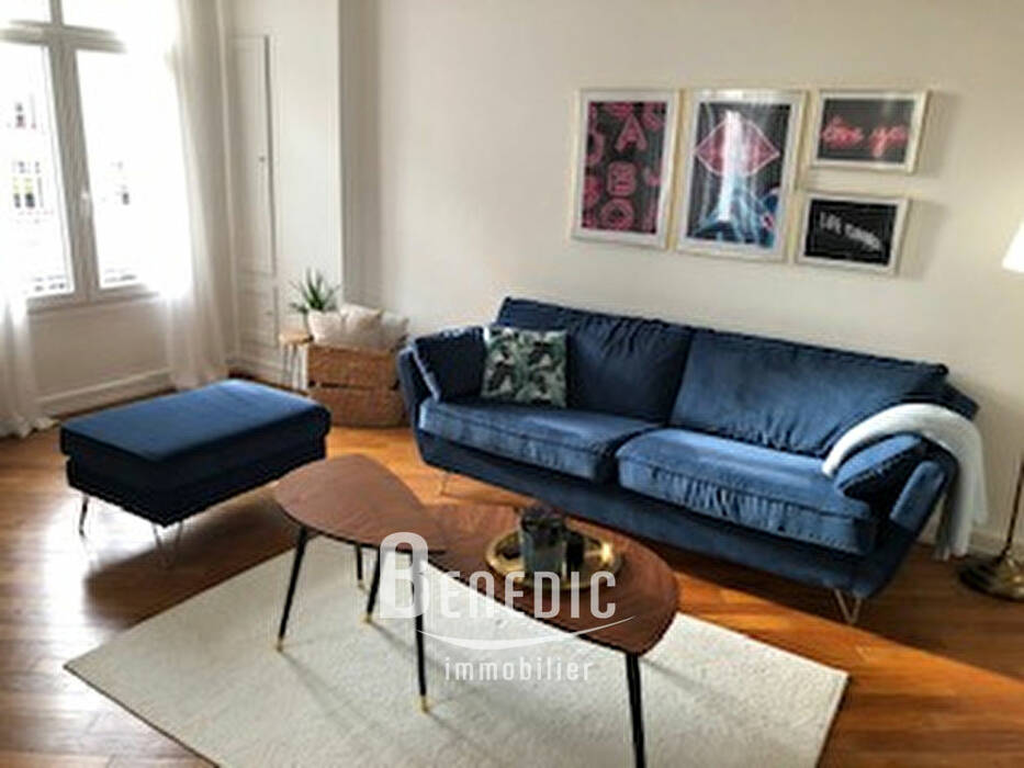 4246282c - Attribut alt par défaut.