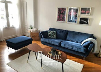 4246282c - Attribut alt par défaut.