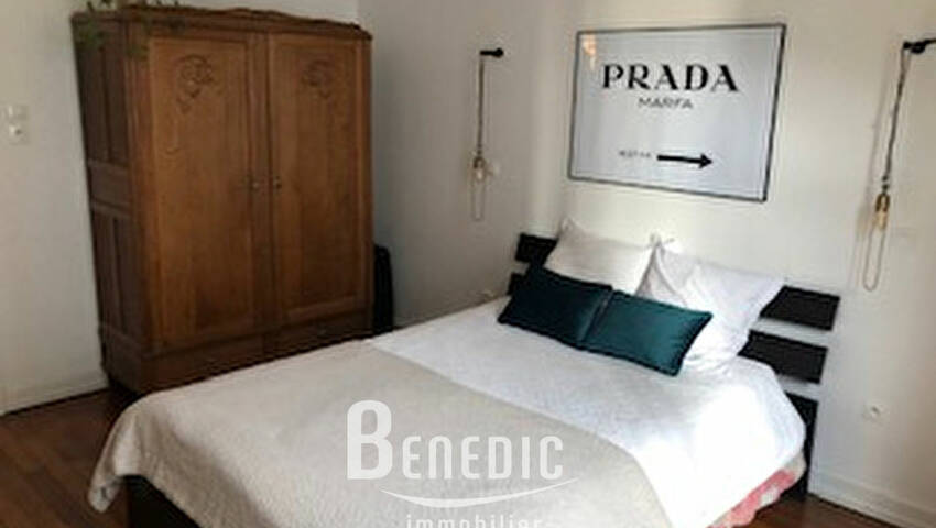 4246282e - Attribut alt par défaut.