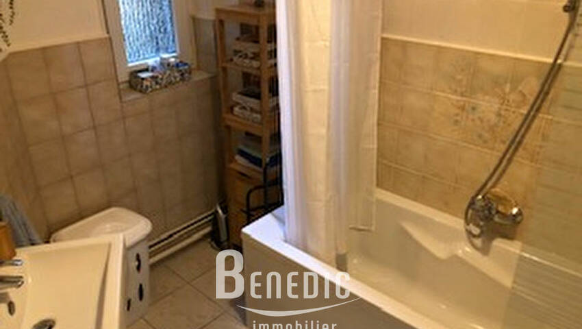 4246282f - Attribut alt par défaut.