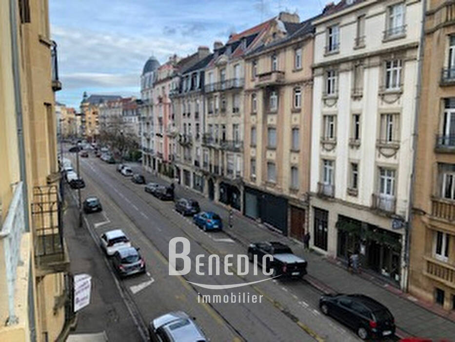 4246282l - Attribut alt par défaut.