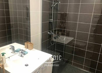 10808081c - Attribut alt par défaut.