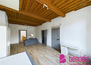 4254188a - Attribut alt par défaut.