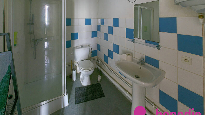 4254188d - Attribut alt par défaut.