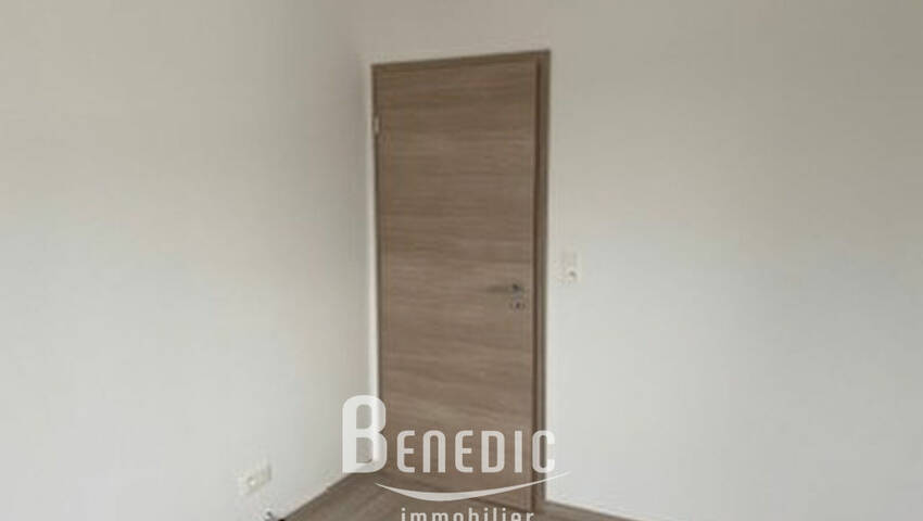 42246508j - Attribut alt par défaut.