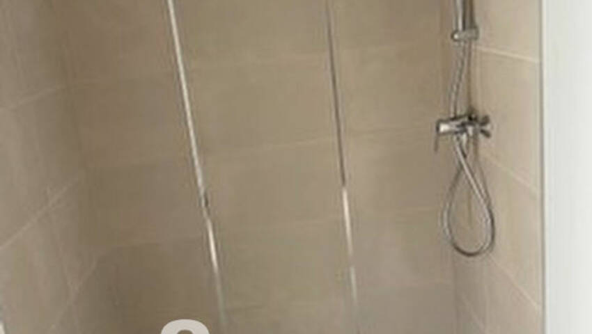 42246508l - Attribut alt par défaut.