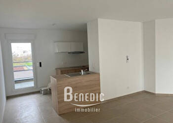 42180753a - Attribut alt par défaut.