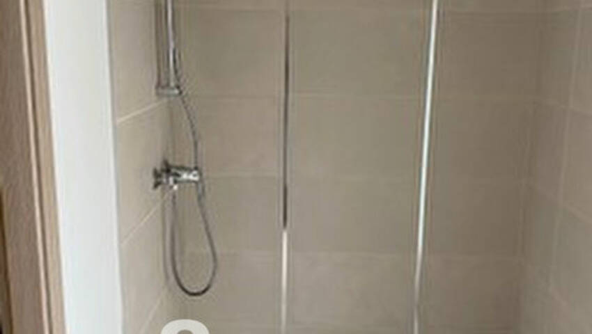 42180753k - Attribut alt par défaut.