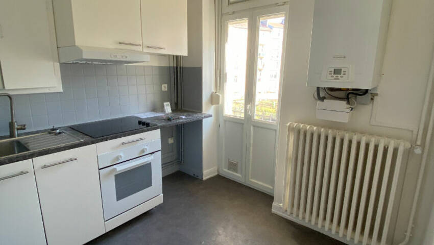 42903336a - Attribut alt par défaut.