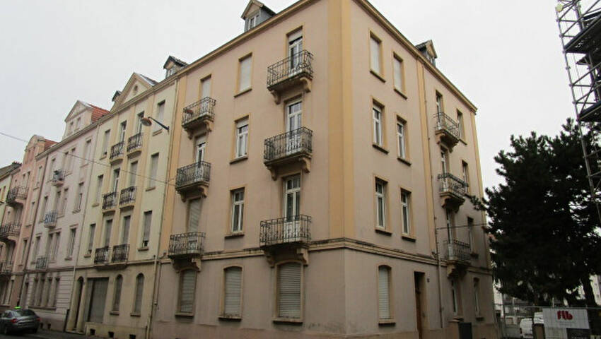 42903336g - Attribut alt par défaut.