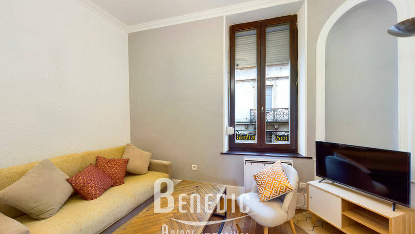 41056450a - Attribut alt par défaut.